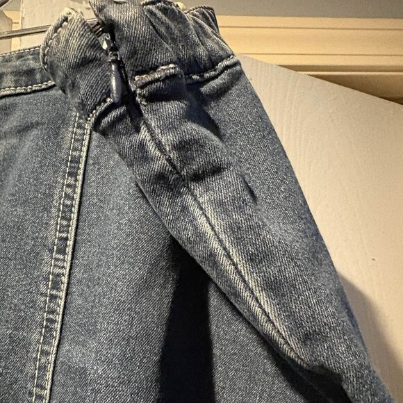 Knee length denim rhinestone skirt - Picture 2 of 6